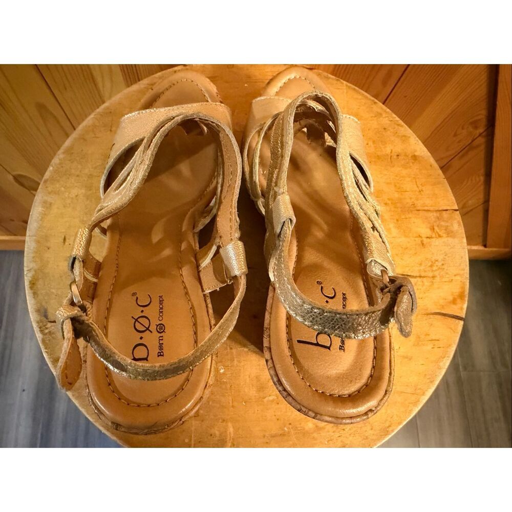 B.o.c. Born Wynda sandals leather cream gold sz 6M - Picture 5 of 8